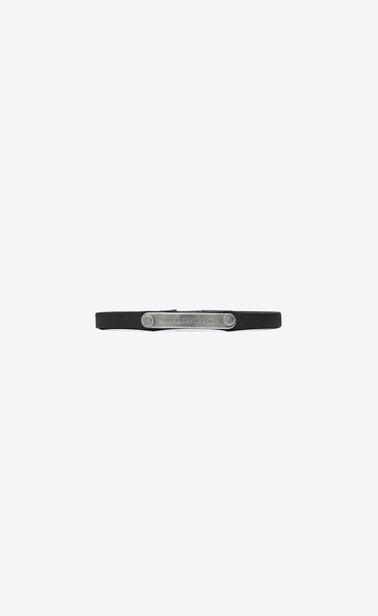 armband aus schwarzem leder mit saint laurent id-anhänger
